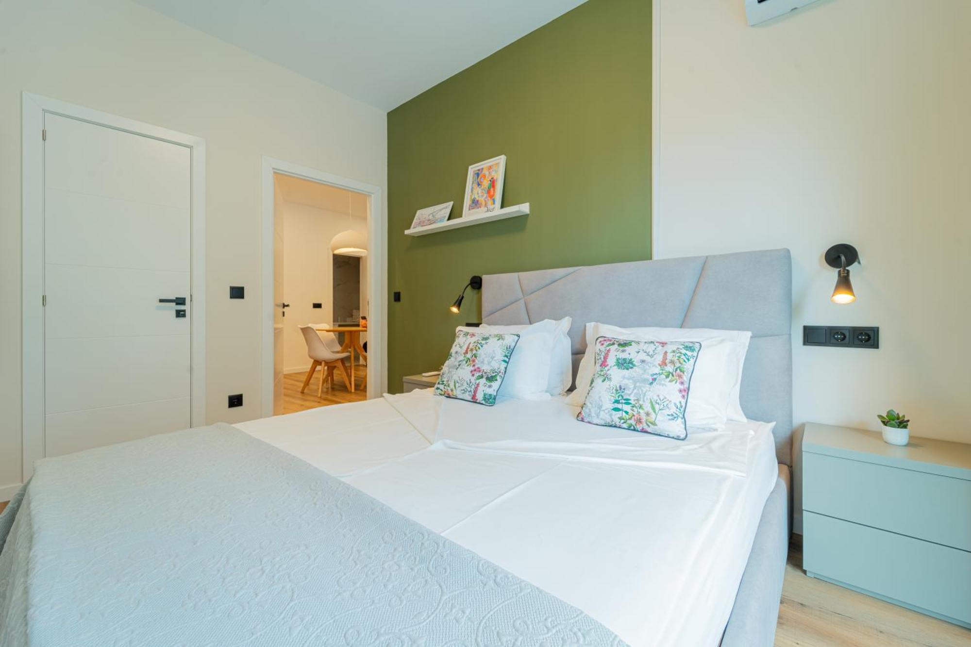 Casa Flores - 2 Bedroom, Lift, Ac, Car Parking - Extra Porto Exterior photo